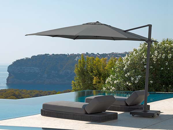 terrazza-e-piscina-per-varese